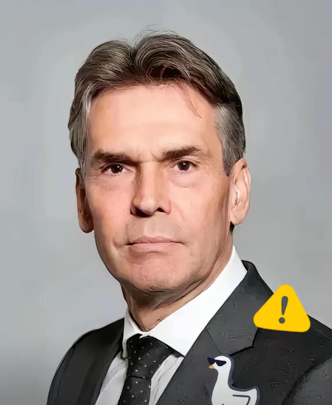 快讯!快讯!荷兰经济事务卡雷曼斯正式宣布10月30日,荷兰政府干预安世半导