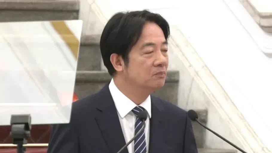 赖台独实在是太过嚣张了，赖台独今天在回答日本媒体提问时，竟然嚣张妄言叫嚣将大陆定