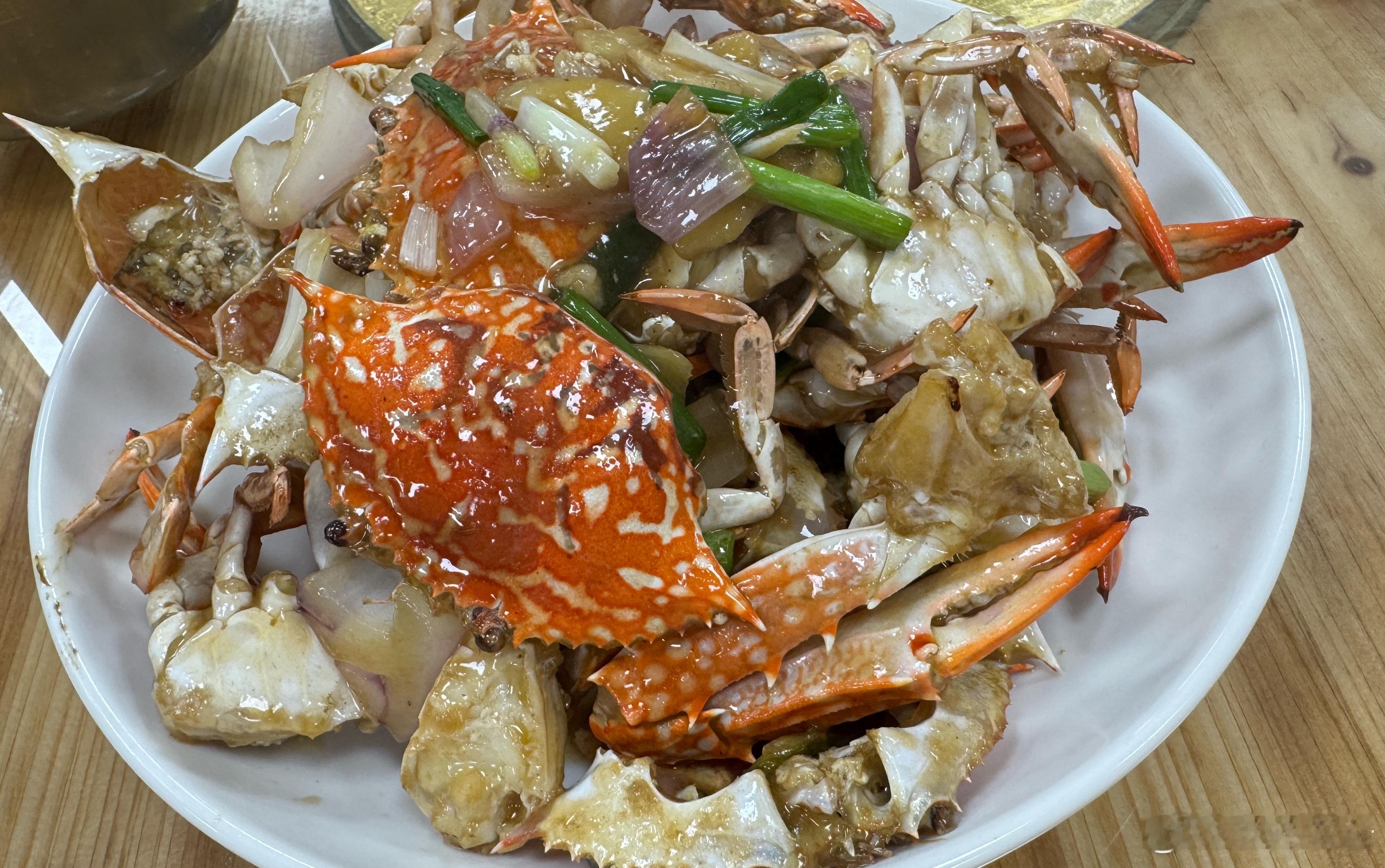 开启假期吃喝模式，就是太吵了[捂脸哭][捂脸哭][捂脸哭]​​​