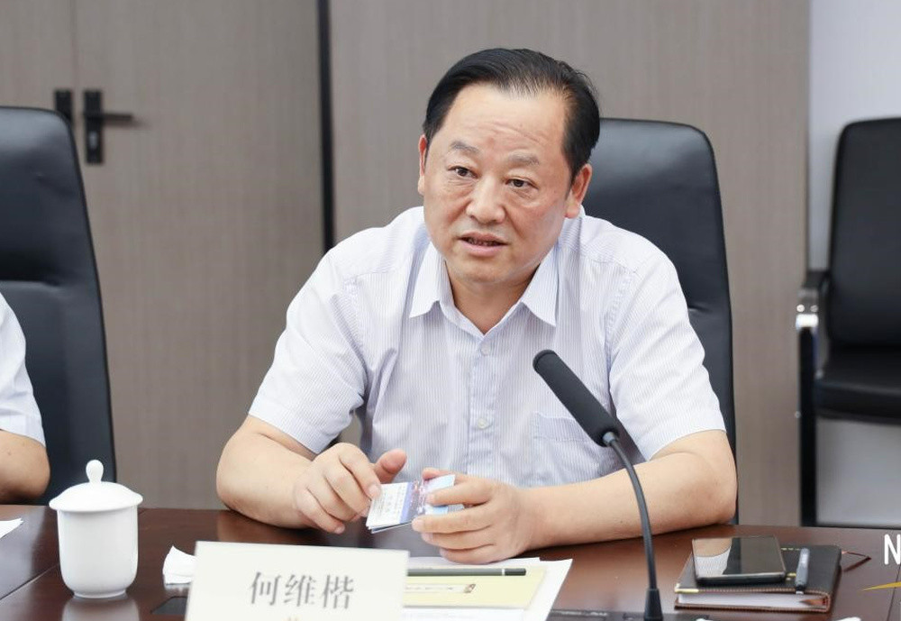不到1个月, 都江堰两任市长被查