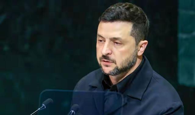 泽连斯基想要体面的结束俄乌战争，他认为的体面，关键点有两个：1.乌克兰不投降，不