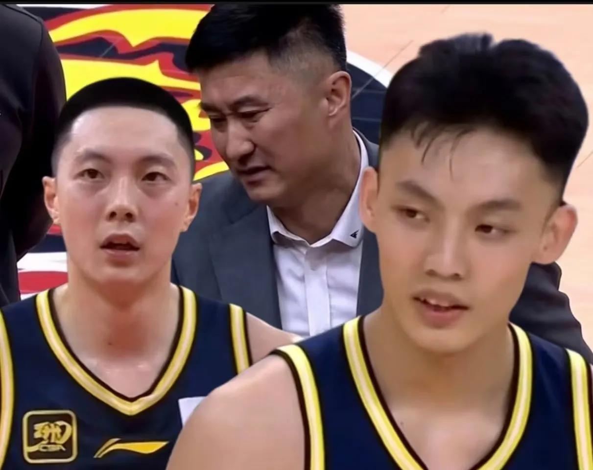 这两年一年一回，有点让广东球迷破防了！都说广东男篮是CBA的门面担当，长期以来，