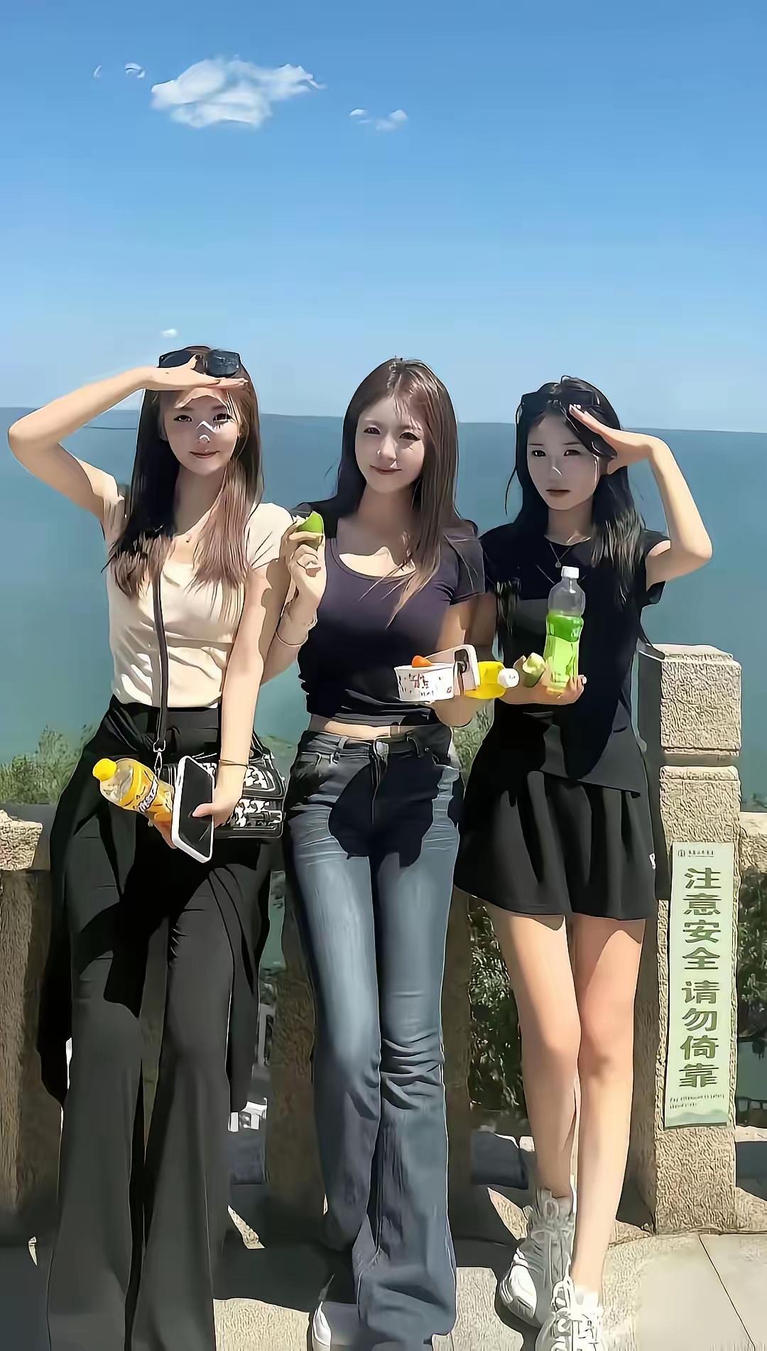 三个美女，哪个才是你心中的白月光？