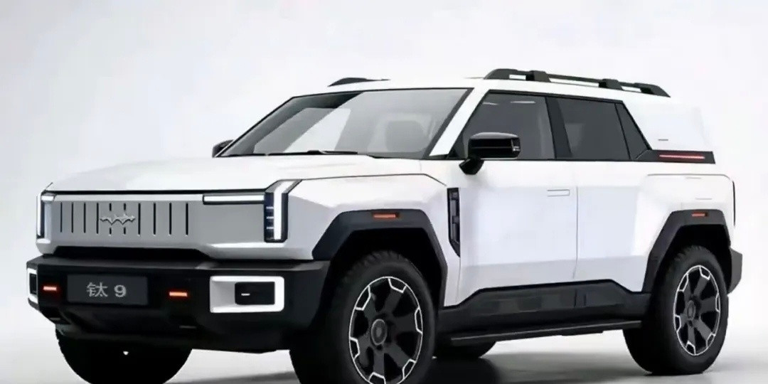 【比亚迪官宣！方程豹新车亮相北京车展】比亚迪旗下个性化品牌方程豹官宣一款新车，