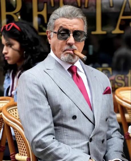 纽约新上任的左派穆斯林市长刚一就职，大批富豪便开始逃离！连好莱坞巨星史泰龙都公开