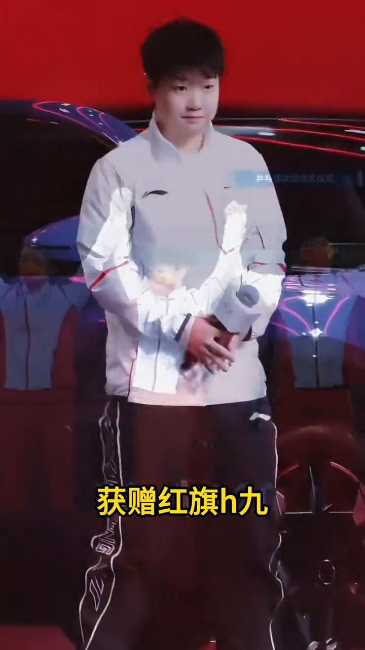 四台荣誉座驾，见证孙颖莎的一路成长。最近孙颖莎的父亲替她提回了第四台车，不少网