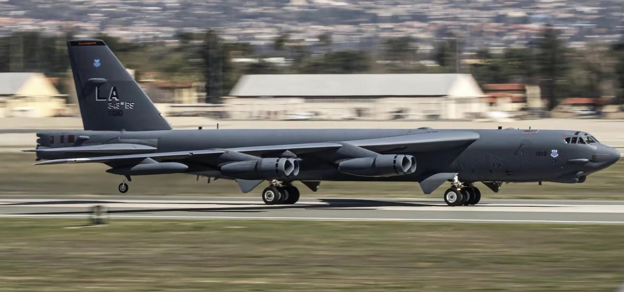 美国有多少先进战略轰炸机?美国现役先进战略轰炸机（2026年3月）现役总