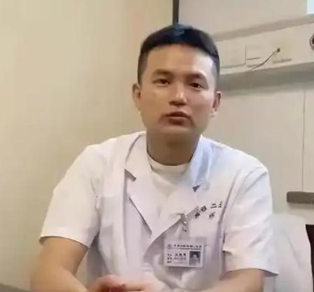 禽兽不如！2022年，湖南一大爷因为身体不舒服去医院检查，主治医生告诉他是直肠癌