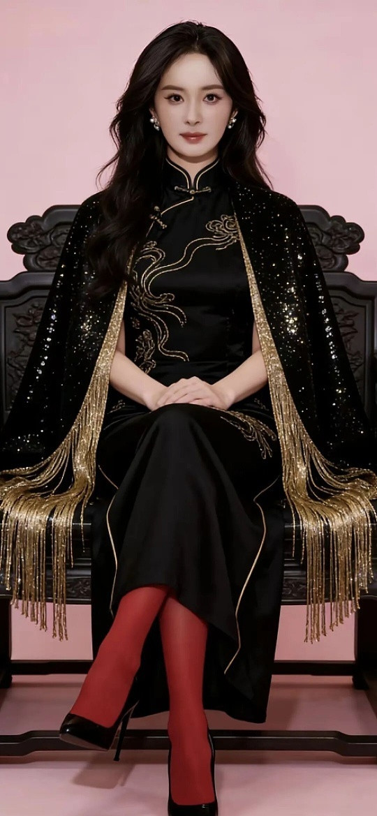 杨幂米兰时装周出发杨幂米兰时装周出发状态真的绝了！作为Prada全球代言人，一身