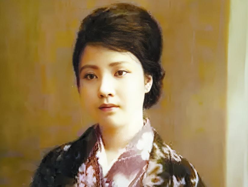 1937年，松本米子正弯腰清洗碗筷，突然3个日军军官破门而入。为首的少佐用日语厉