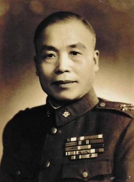 为什么李宗仁回国，会得到顶级礼遇？此时已经无兵无权，但是，他带回来了法统呀。