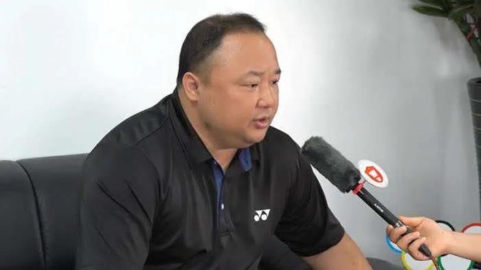 4月29日，中国羽协主席、南京体院副院长、国家队总教练、世界羽联理事张军被查！