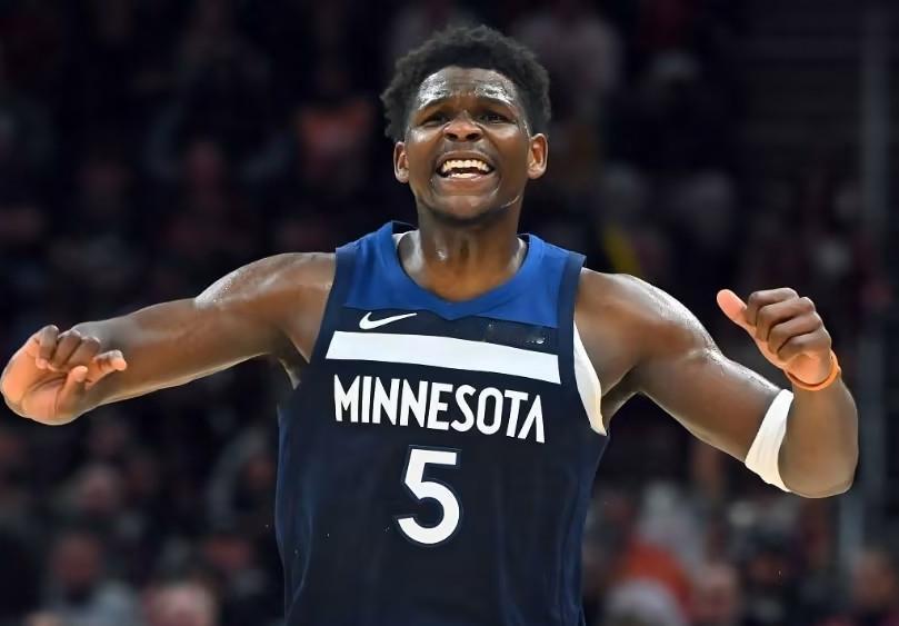 一场146-134的高得分过后，掘金、湖人、火箭都收到了大礼。今天凌晨2点，