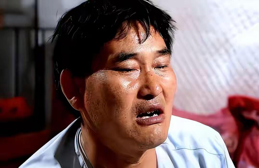 台儿庄演出风波过后，朱之文罕见发声，不少人疑惑，为什么他能扛住舆论风波。前