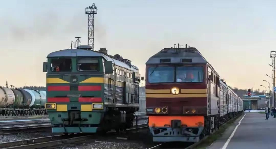 为啥俄罗斯宁可看着北约援助通过铁路不断送进乌克兰，却始终没下狠手把铁路系统彻底炸