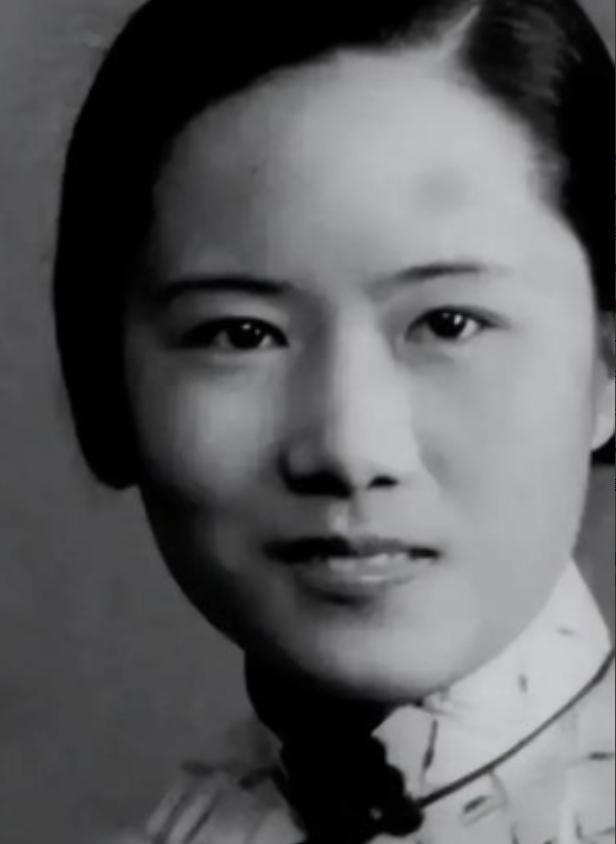 她帮美国造出原子弹，37年后的1973年回国，见到周总理开口第一句话是："我找不