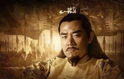 这日，朱元璋换上便服，来到市集上，走到一个小摊前，开口问摊主：「我来这买东西，要