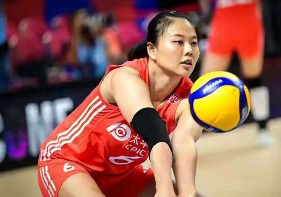 中国女排先抑后扬，尽管比赛一波三折最终还是3比2险胜德国女排，和德国女排一战，女