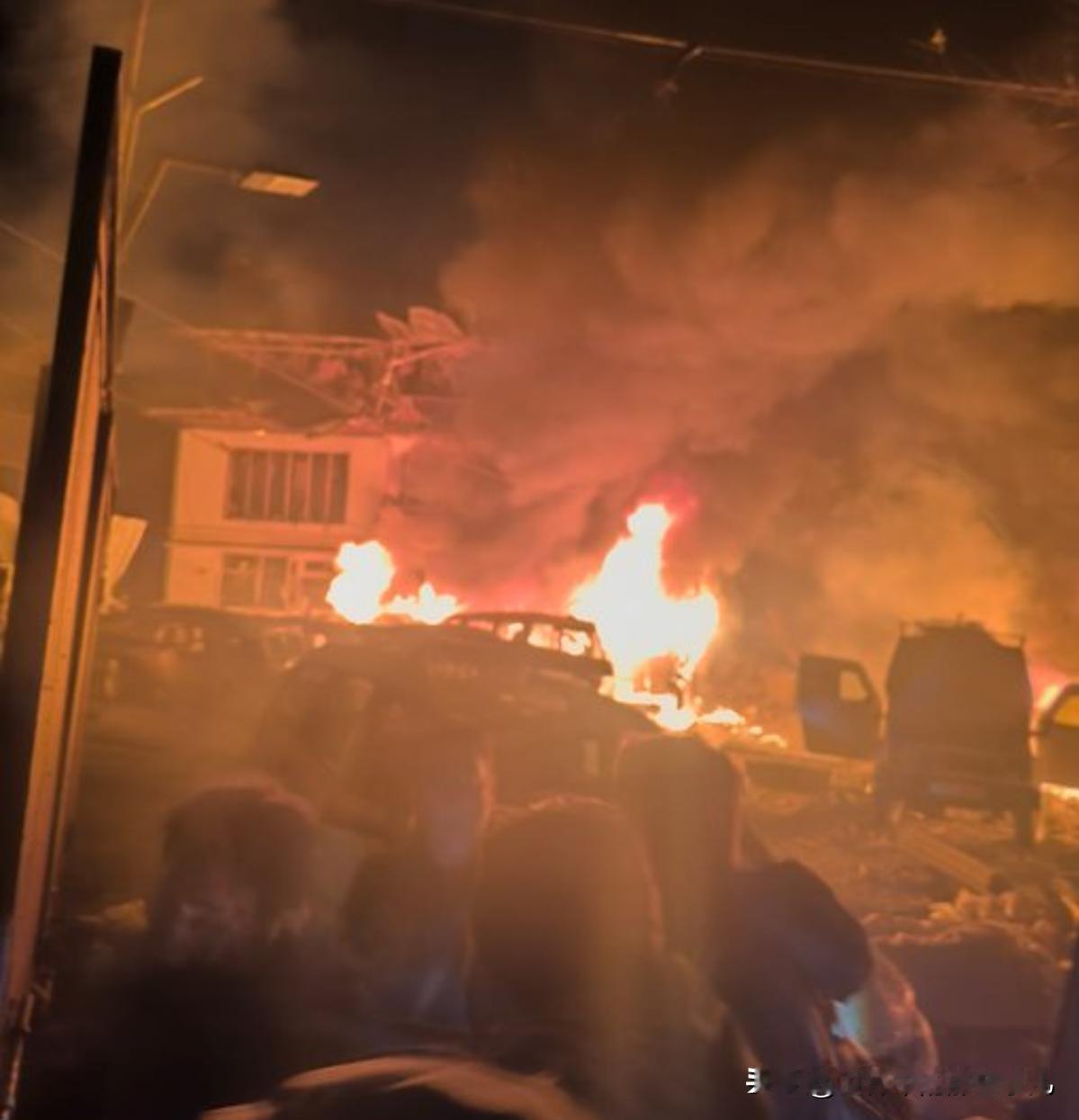 印度克什米尔发生大规模爆炸，系德里爆炸案中缴获的爆炸物所致！是意外！11月15