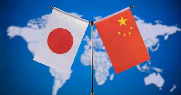 日本意识到事态严重了！日本媒体这回有点慌了，他们说中国在西太平洋搞演习，就是