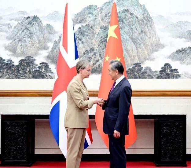 中国和英国谈妥了。6月2日，北京那场谈了快一天的中英战略对话，信号不一般。6月