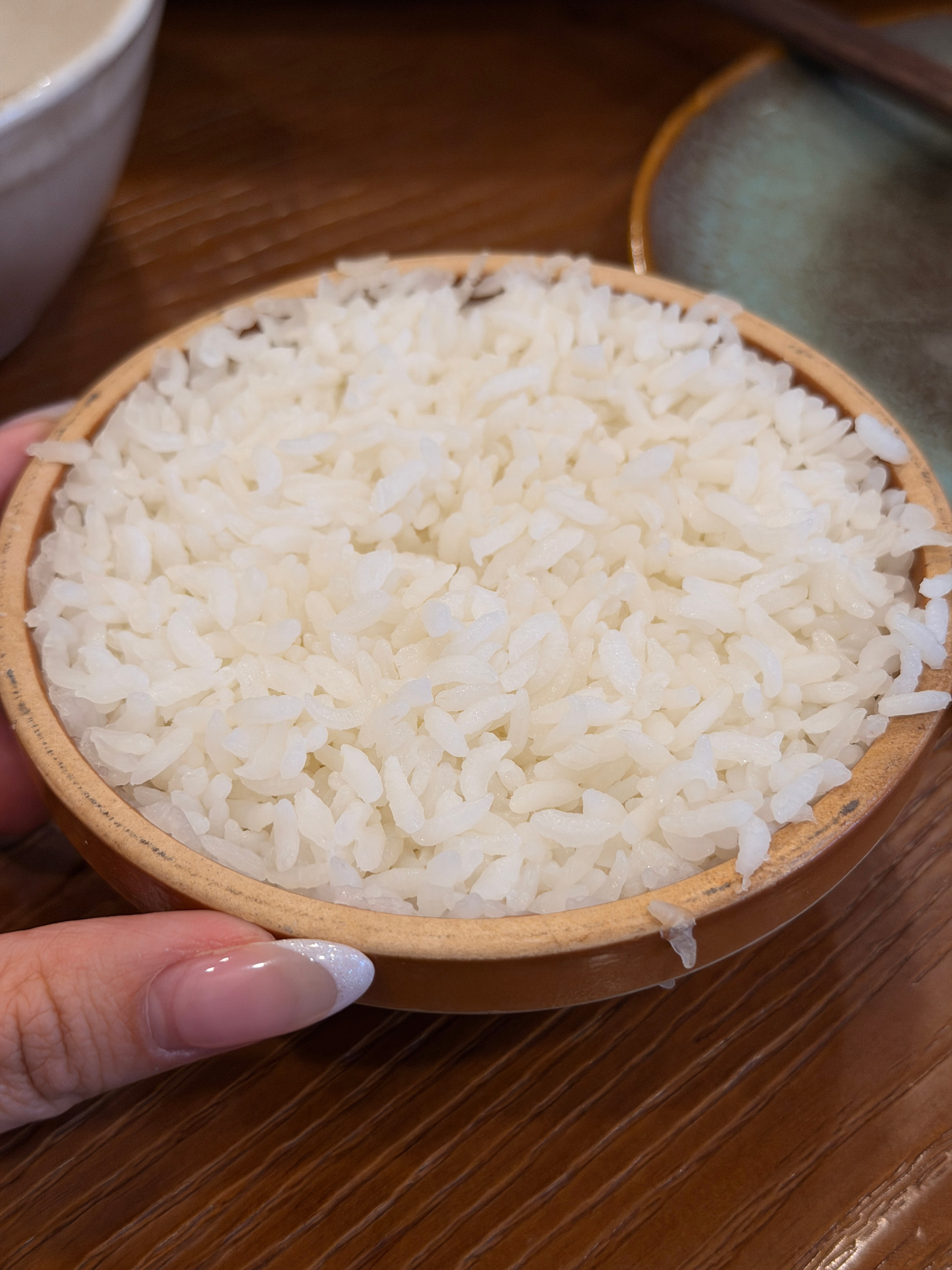 吃不了藏区的肉🥩了我今天就想吃米饭🍚菜都不要了，我要炫碳水[笑着哭][笑着哭][