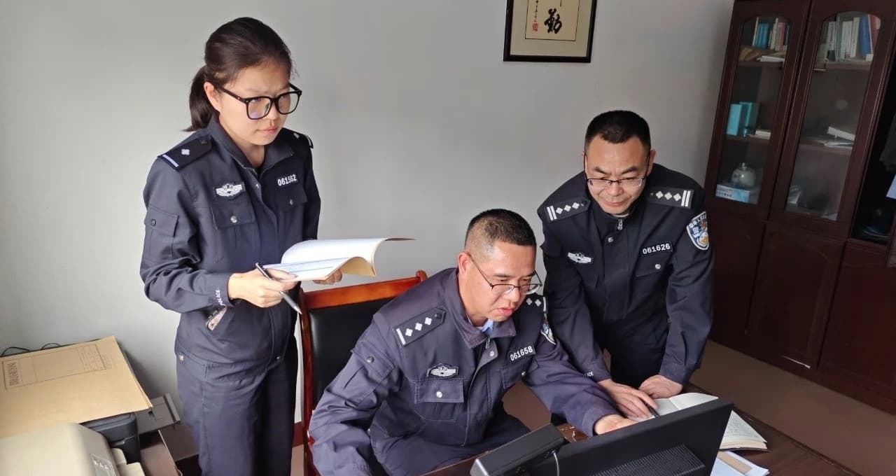 资阳、成都警方联手打掉流窜盗窃团伙 破获跨市万元流窜案