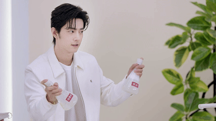 和肖战沉浸式体验净水生活跟着肖战沉浸式解锁全屋好水的正确打开方式~没有复杂的流