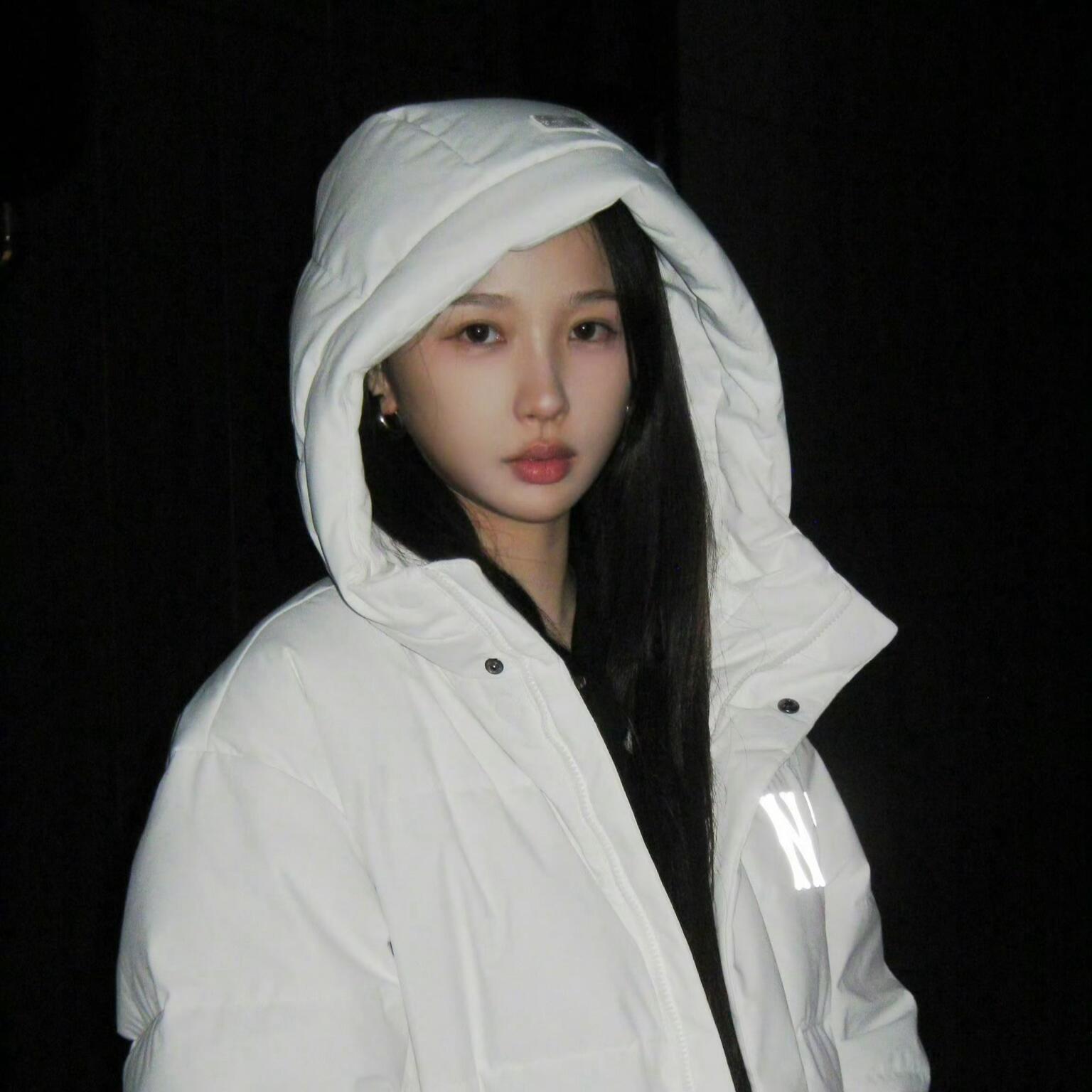 虞书欣❤️🔥头像分享～～好多风格不一样的图