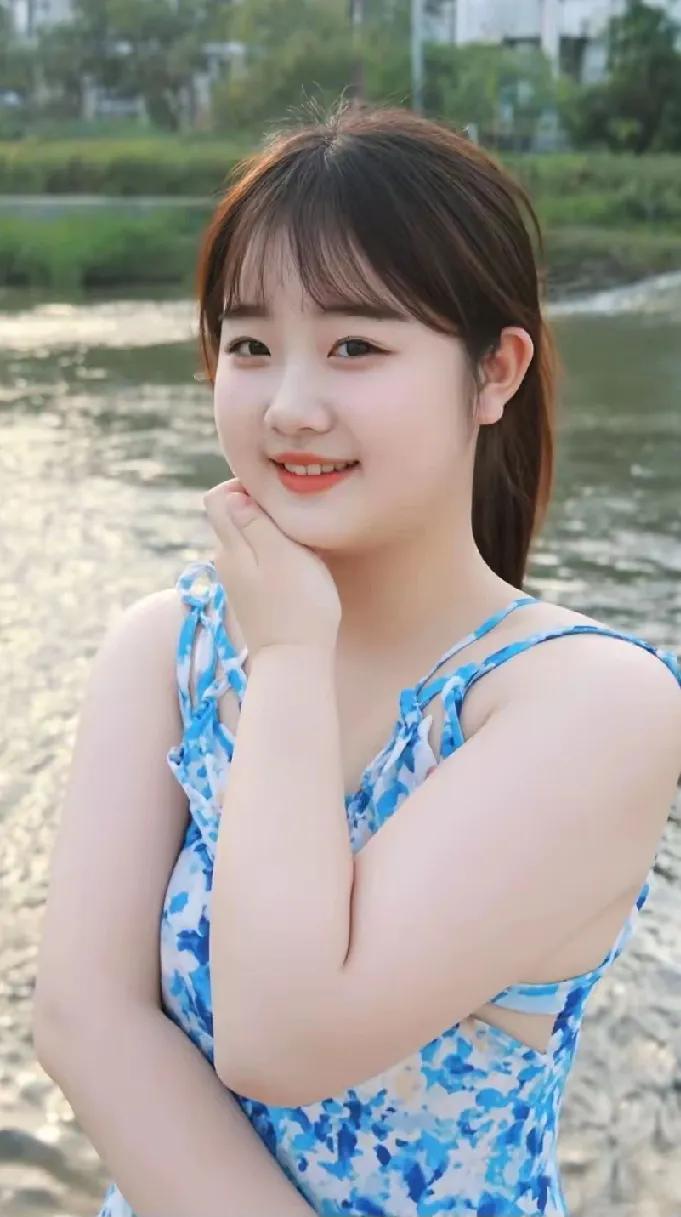 对喜欢的人，女生有多主动?我老婆追我的时候，周末来我家帮我把袜子洗了，还帮