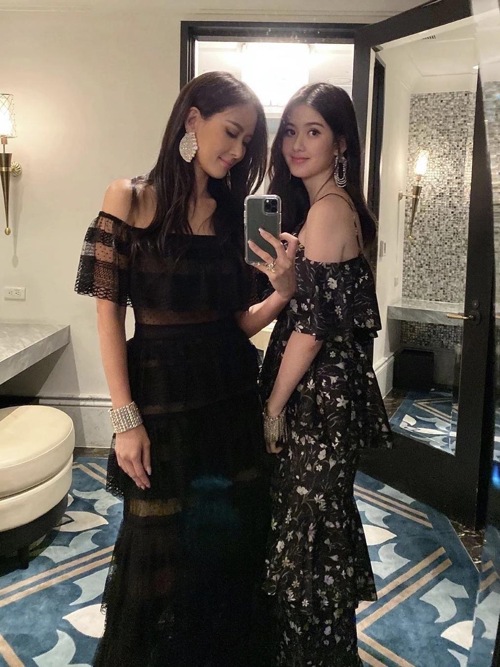 孙芸芸和女儿同框，哪像母女，分明就是姐妹花47岁的孙芸芸，台湾第一名媛，看起