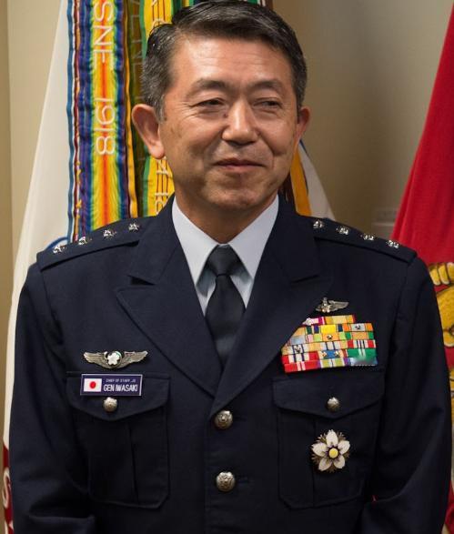 ·中国制裁大棒挥下，日本不说话了12月15日，中国外交部宣布：从即日起对日本自