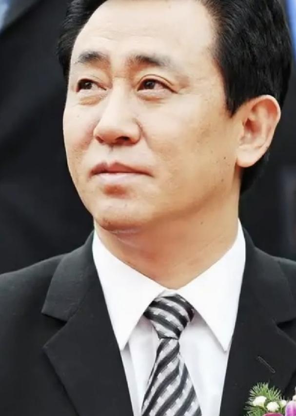 天安门城楼上的手，从来不是谁都能随便挥李敖一向以狂著称，敢说敢评，天不怕地不怕