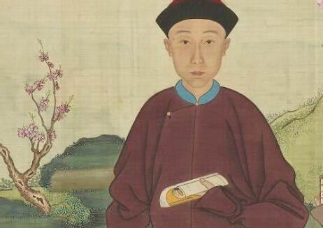 乾隆年间，乾隆的弟弟弘昼，当着百官和乾隆的面，直接把军机大臣讷亲，一脚踹到地上，