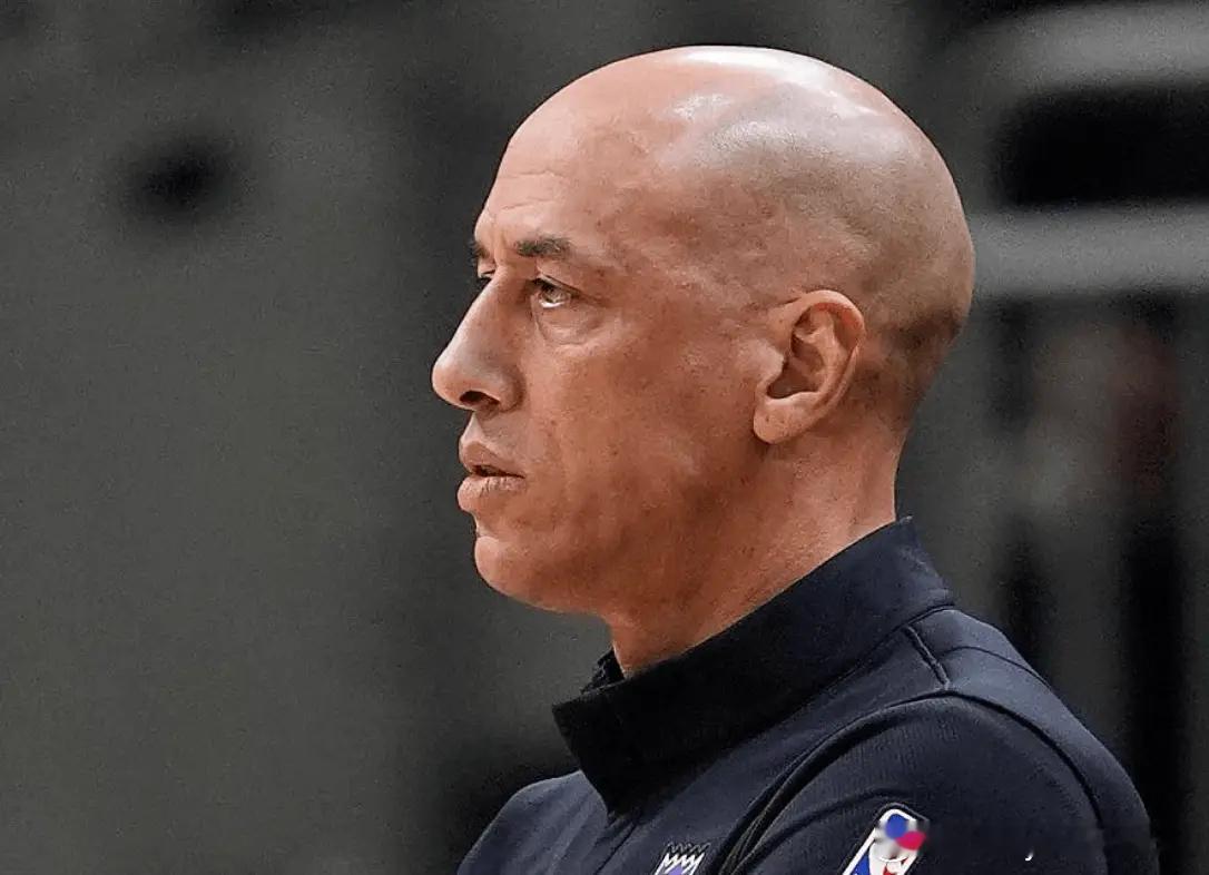 克里斯蒂：我们的竞技水平低得可耻，我真TM感到丢人国王主教练道格克里斯蒂四连败后