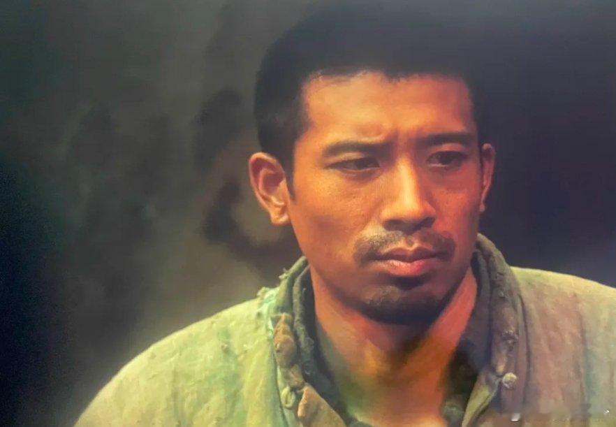 《生万物》第九集这剧情看得人心里五味杂陈。银子啊，真是被爹娘给害惨咯，往后嫁人都