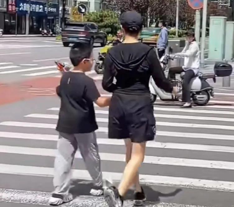 宋丹丹孙子，太令人想不到了！8月13日下午，宋丹丹突然冲上热搜，原因竟然是因