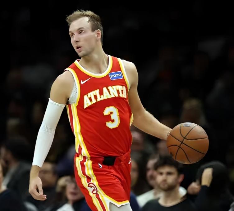 盼望已久！湖人终于有了顶级投手交易截止日湖人终于做了一笔交易，用文森特换来了