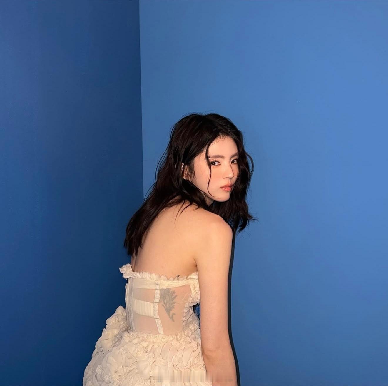 韩素希生日更新32岁啦