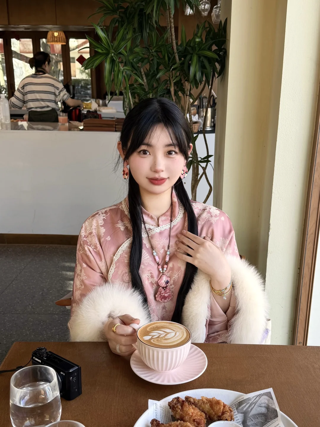 “桃之夭夭，灼灼其华”