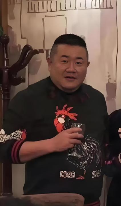 孙小果的案子要从1994年说起。那年10月，17岁的孙小果伙同几名无业青年，在