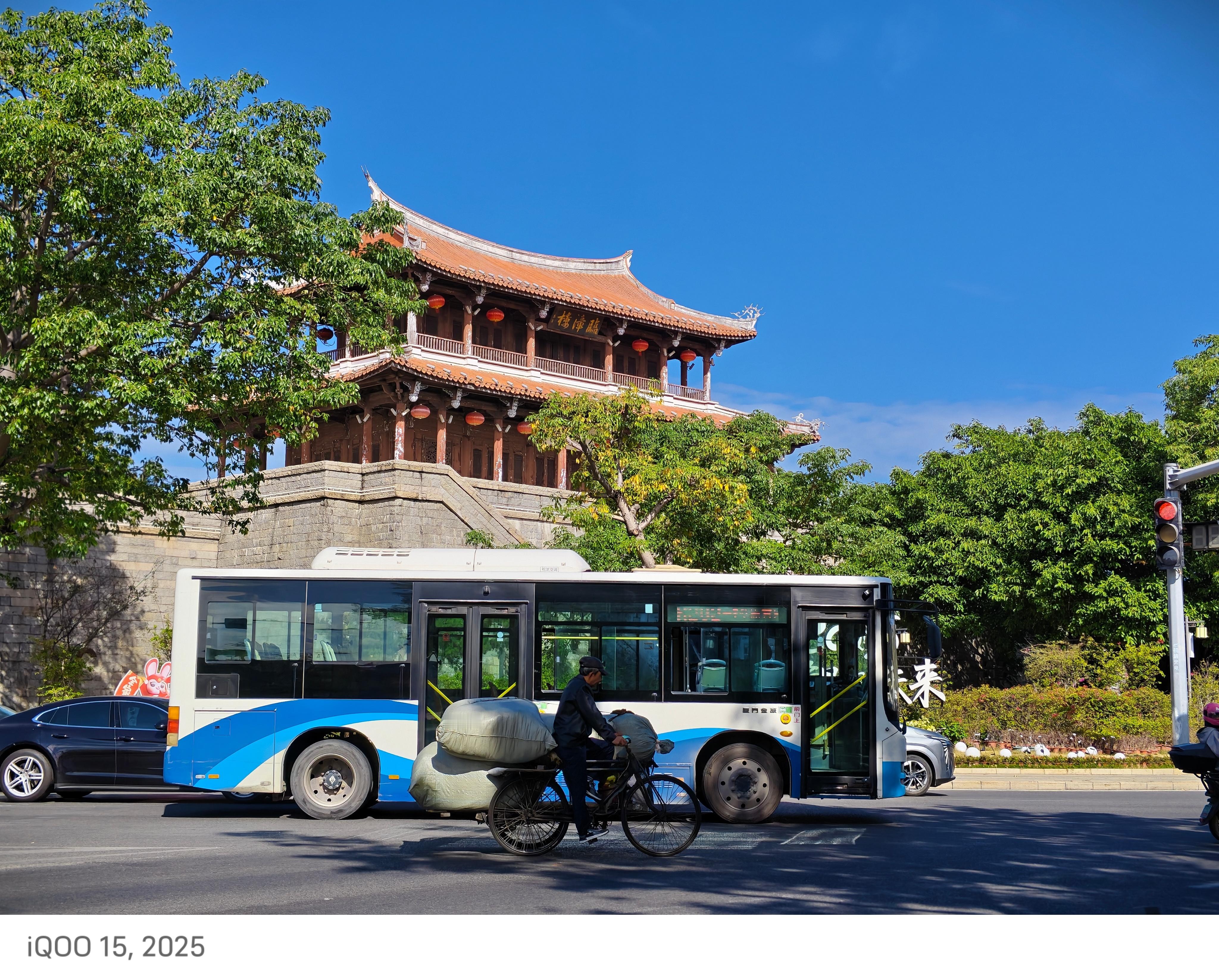 带各位看看我们泉州的老城区随拍~📷：iQOO15「人文街拍」