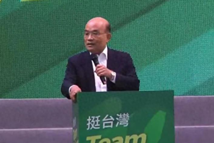 今天，台前“行政院长”苏贞昌致词时回忆找高雄市长陈其迈“组阁”的过往，有幕僚劝阻