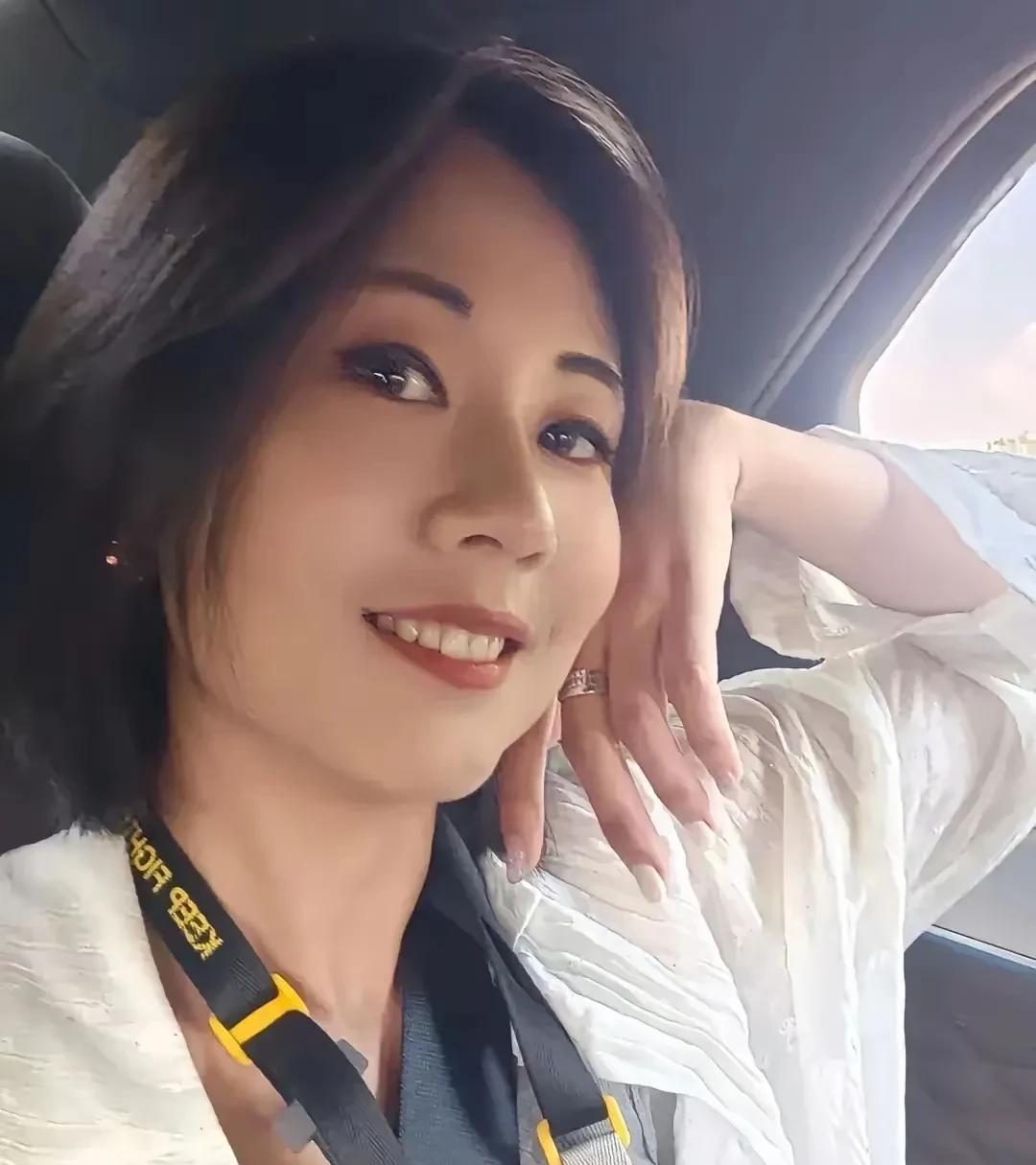 馆长原来也会卖关子，不过大陆人应该都猜得到。馆长在节目透露8月要去深圳做直播，