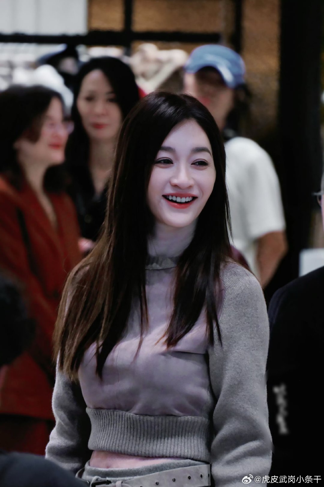 #李小冉#不管你以后美不美，我都永远喜欢你。爱你成了我的习惯。​