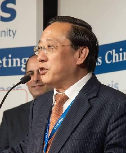 网上流传这么一件事：儿子在美国硅谷当高管，老爹在国内到处说“别自研了，直接买就