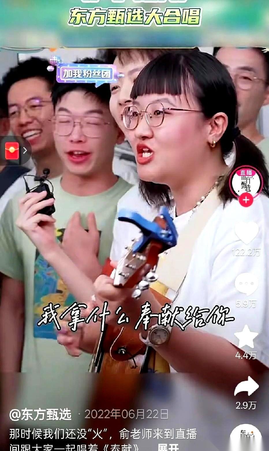 昨天晚上，我左手一个手机，右手一个手机，干了件特无聊又特有意思的事儿。我倒要看