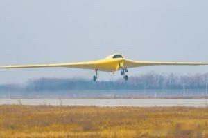 预演收台？英媒：中国战术出现重大转变，北京23次掩盖无人机路径2月26日路透