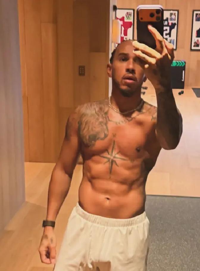 最近体坛最猛的男人非刘易斯·汉密尔顿莫属！这位41岁的F1七冠王，眼下正把身材练