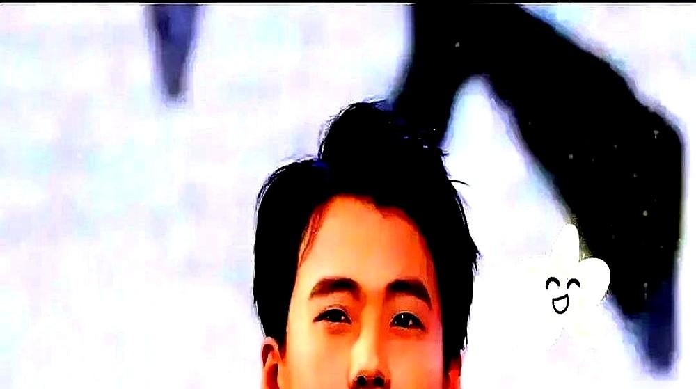 郭麒麟演范思辙，把陈道明直接给干懵了。片场即兴加了个哆嗦，庆帝愣是没接住，当